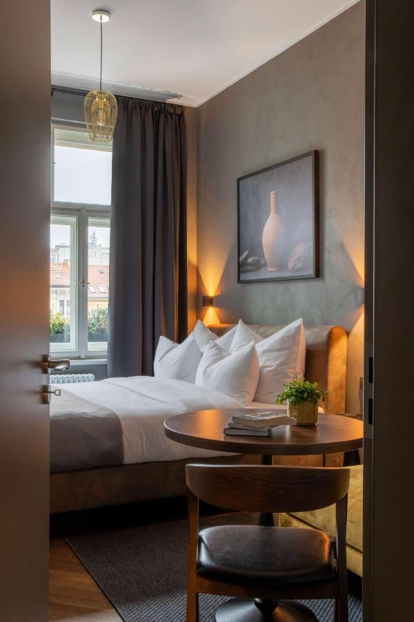 The Viaduct - Suites & More Prague Luaran gambar